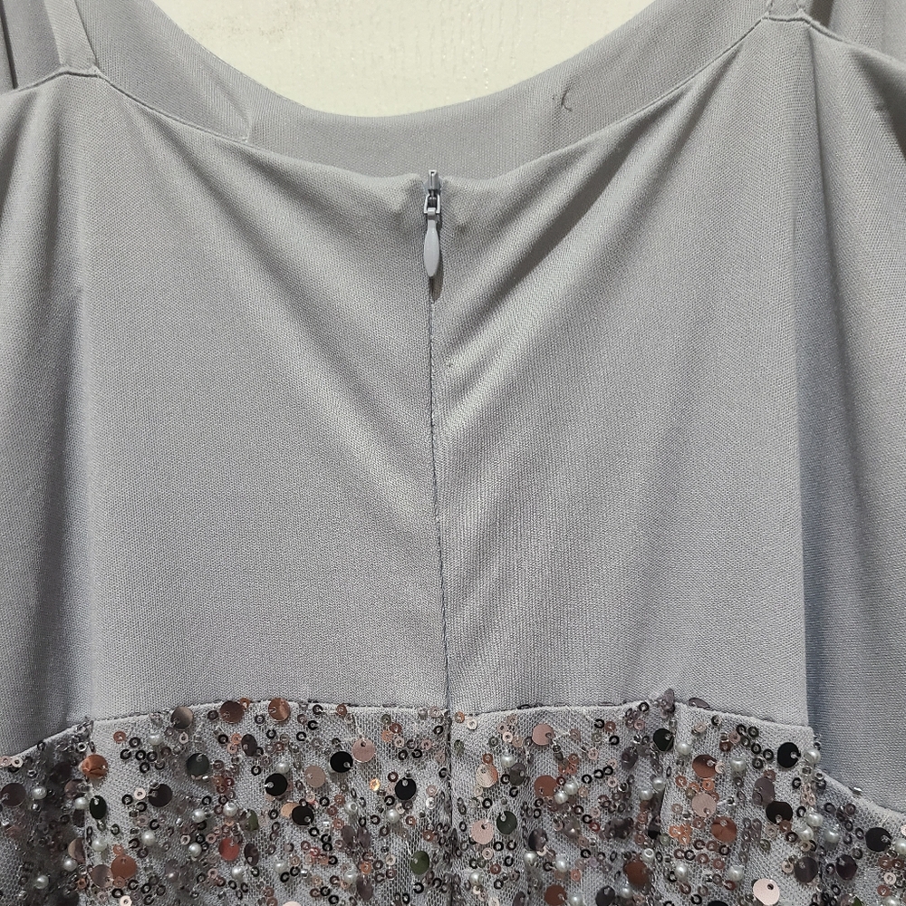 Nicole Batki Cape Top Siver Sequin Formal Maxi Gown Sz 10 NWT - Picture 11 of 14
